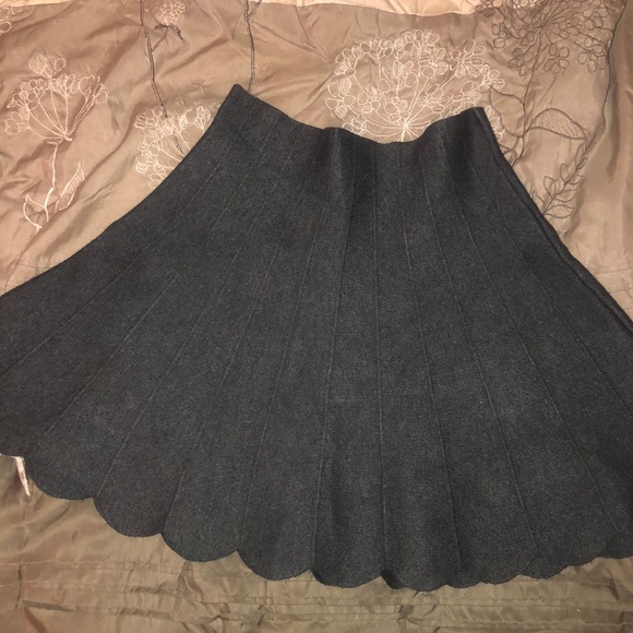 PLEATED SKIRT - Picture 1 of 4